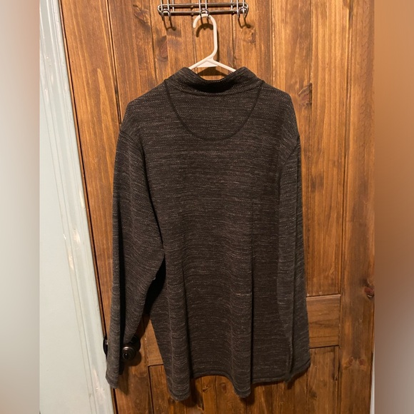 Sweatshirt - Picture 2 of 2